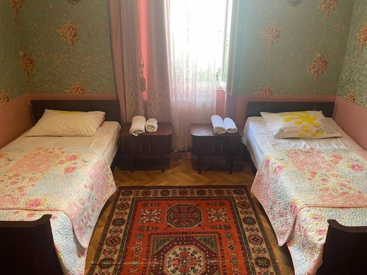 Hostel Castle 库塔伊西 外观 照片
